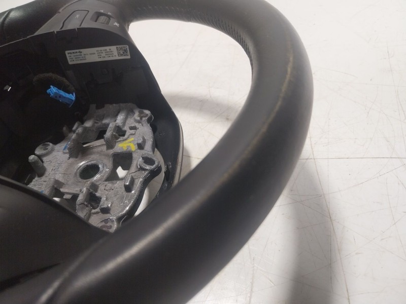 Recambio de volante para peugeot 2008 i (cu_) 1.2 vti referencia OEM IAM 96739515ZD 98084115ZD 