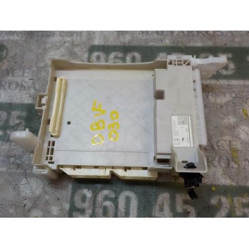 CAJA RELES / FUSIBLES 8273052F80 8273052F80 