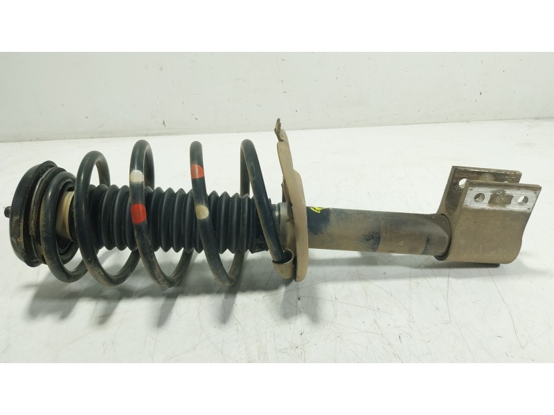 Recambio de amortiguador delantero izquierdo para peugeot partner tepee 1.6 bluehdi 100 referencia OEM IAM 520881 9684128180 