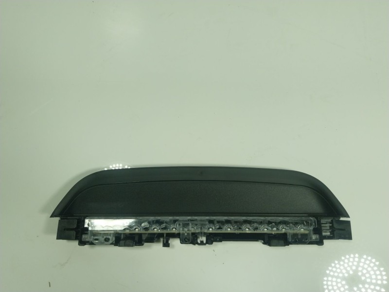 Recambio de piloto trasero central para bmw 3 (g20, g80, g28) 330 i referencia OEM IAM 63257420460 742046008 