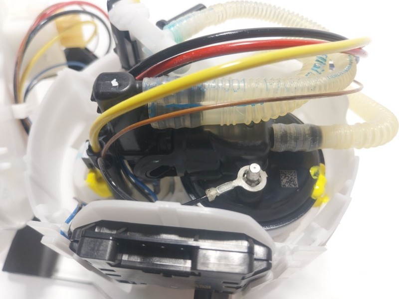 Recambio de aforador para bmw 8 descapotable (g14, f91) 840 i xdrive referencia OEM IAM 16119468602 9468602 