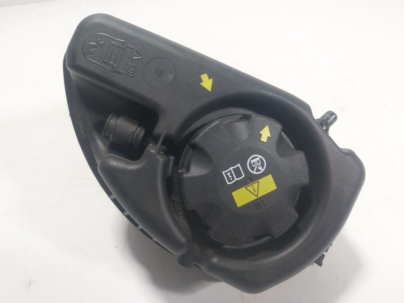 Recambio de deposito expansion para bmw 8 descapotable (g14, f91) 840 i xdrive referencia OEM IAM 17139846642 17139846642 
