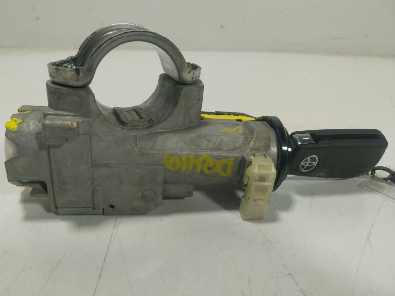 Recambio de antirrobo para toyota yaris (_p21_, _pa1_, _ph1_) 1.5 (mxpa11) referencia OEM IAM 4528002430 450200214 