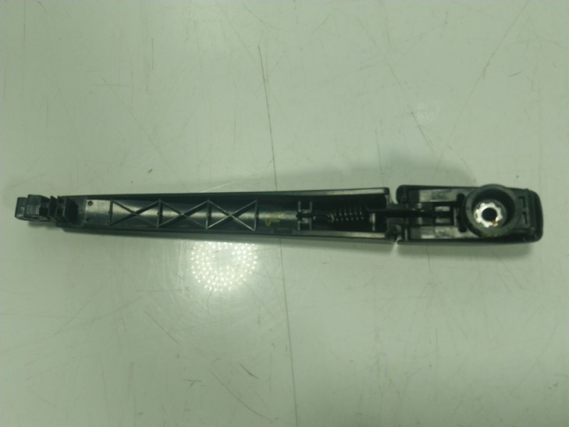 Recambio de brazo limpia trasero para toyota yaris (_p21_, _pa1_, _ph1_) 1.5 (mxpa11) referencia OEM IAM 85241K0010  