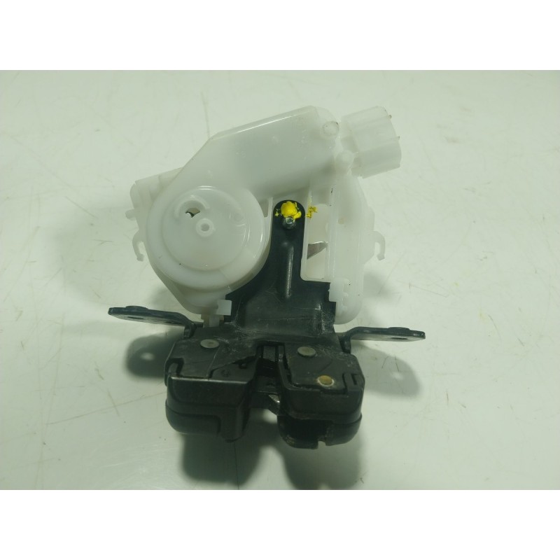 Recambio de cerradura maletero / porton para toyota yaris (_p21_, _pa1_, _ph1_) 1.5 (mxpa11) referencia OEM IAM 6935002090  