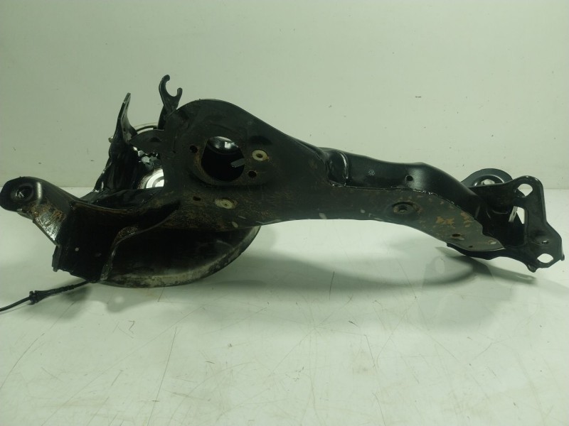 Recambio de mangueta trasera izquierda para bmw x2 (f39) sdrive 18 d referencia OEM IAM 33306898963  