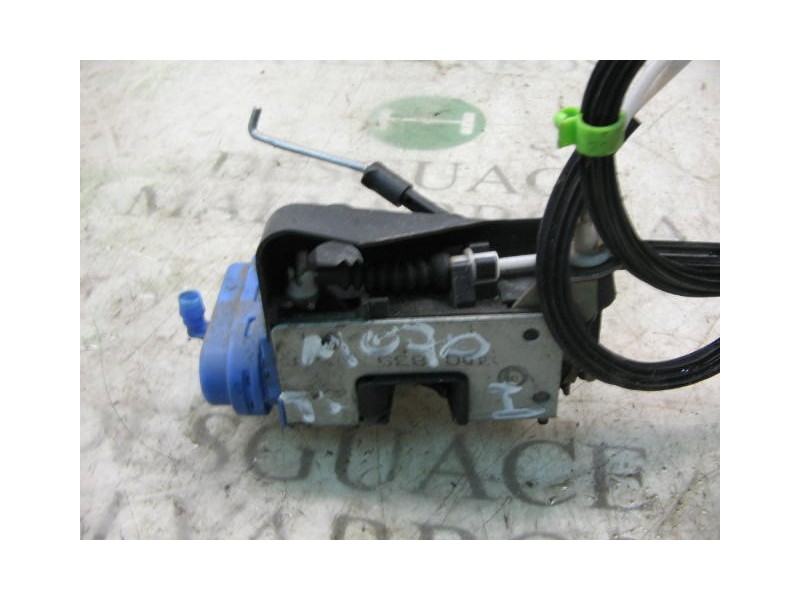 Recambio de cerradura puerta trasera izquierda para audi a8 (d2) 4.2 quattro referencia OEM IAM 4D0839015D  