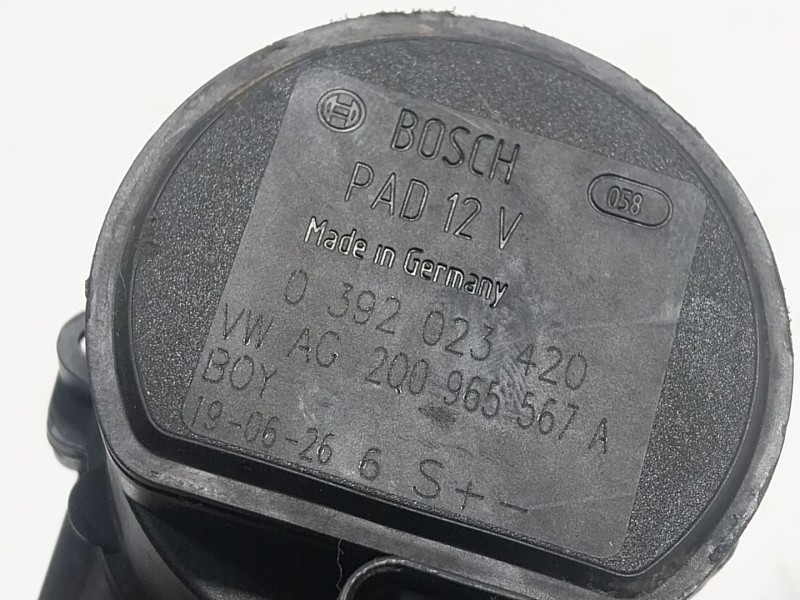 Recambio de bomba agua para audi a3 sportback (8va, 8vf) 1.6 tdi referencia OEM IAM 5G0965567 0392023420 