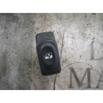 MANDO ELEVALUNAS DELANTERO DERECHO 