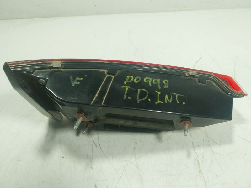 Recambio de piloto trasero derecho interior para audi q3 (f3b) 35 tdi referencia OEM IAM 83A945094C 83A945094C 