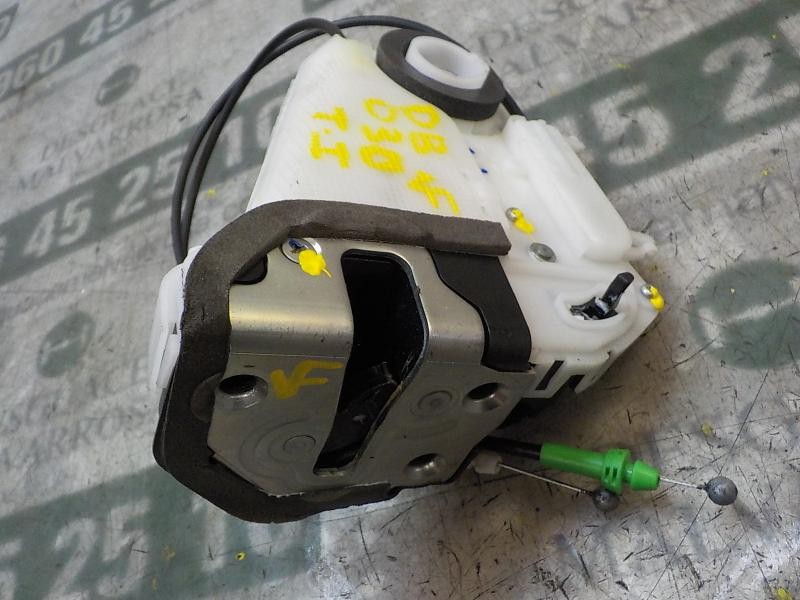 Recambio de cerradura puerta trasera izquierda para toyota yaris 1.0 cat referencia OEM IAM 690600D110  