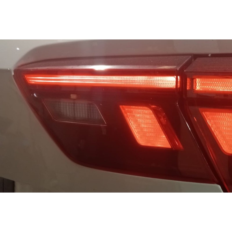 Recambio de piloto trasero derecho interior para volkswagen tiguan (ad1, ax1) 2.0 tdi referencia OEM IAM  5NA945094F 