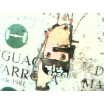 CERRADURA PUERTA TRASERA IZQUIERDA 