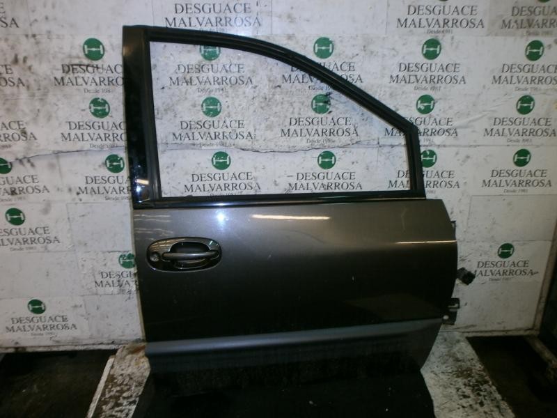 Recambio de puerta delantera derecha para chrysler voyager (gs) 2.5 td se referencia OEM IAM   