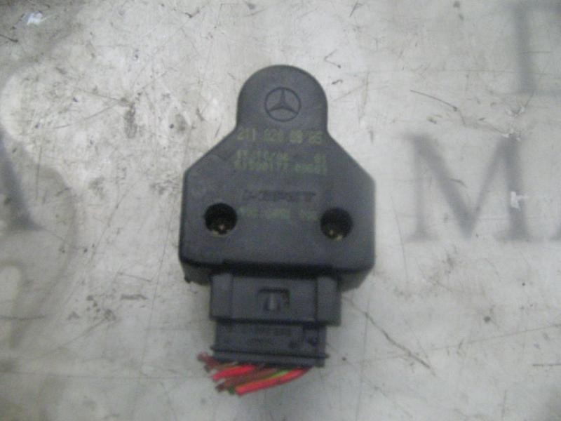 Recambio de modulo electronico para mercedes-benz clase cls (w219) 500 (219.375) referencia OEM IAM  A2118208885 