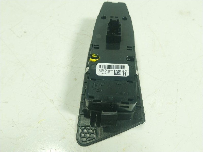 Recambio de mando elevalunas delantero izquierdo para bmw 5 (g30, f90) 530 i xdrive referencia OEM IAM 61315A5AAA3 683272902 