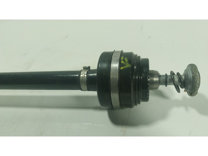 Recambio de transmision trasera derecha para bmw 5 (g30, f90) 530 i xdrive referencia OEM IAM 33208664048 866404806 