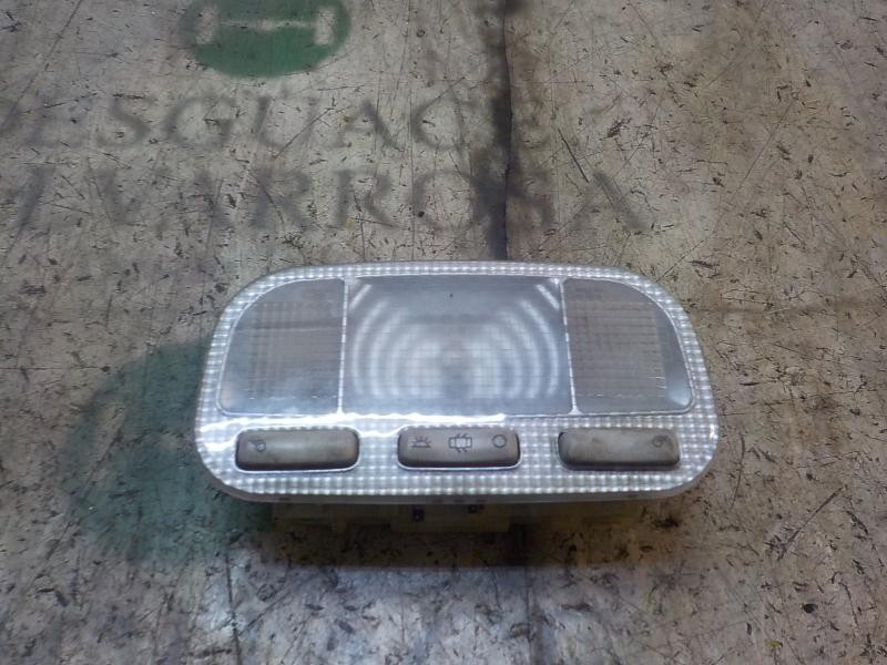 Recambio de piloto interior para peugeot 308 sport referencia OEM IAM   