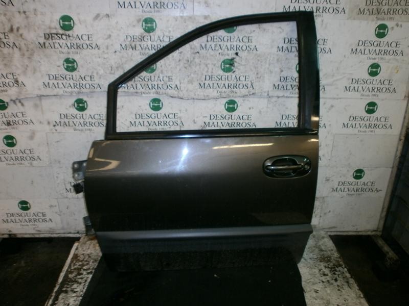 Recambio de puerta delantera izquierda para chrysler voyager (gs) 2.5 td se referencia OEM IAM   