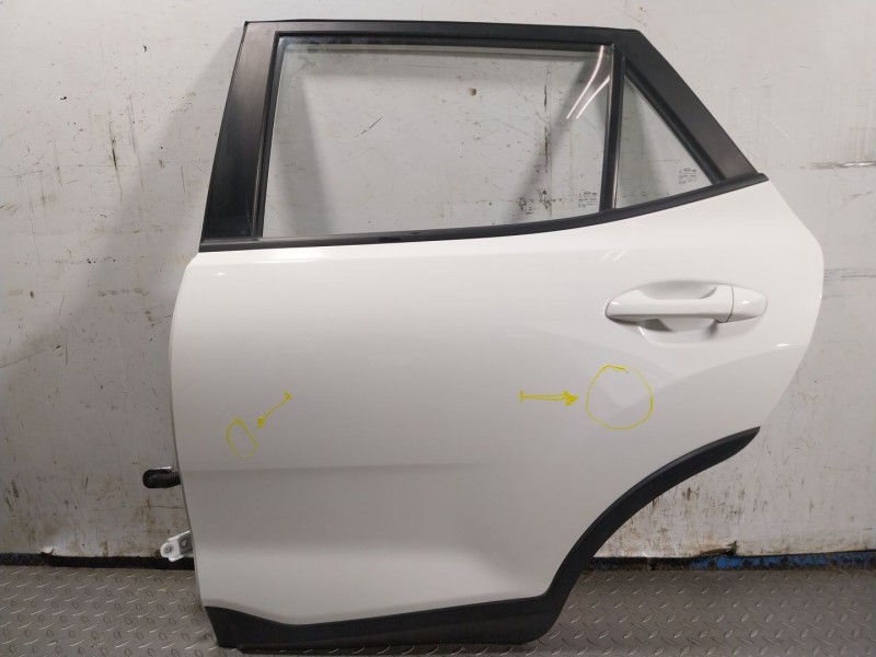 Recambio de puerta trasera izquierda para kia stonic (yb) 1.0 t-gdi referencia OEM IAM   