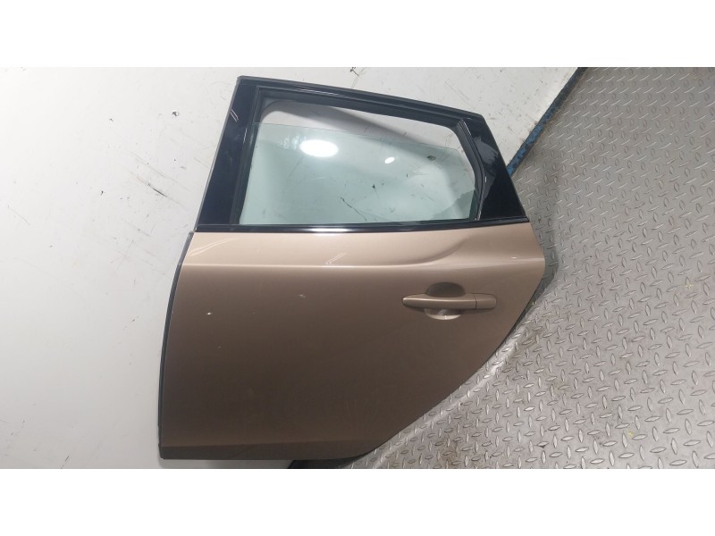 Recambio de puerta trasera izquierda para volvo v40 hatchback (525) d2 referencia OEM IAM   