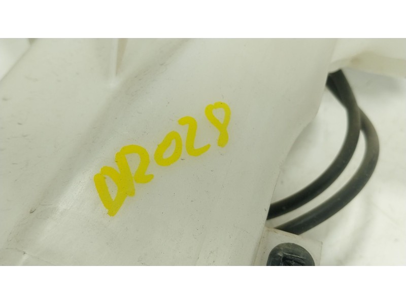 Recambio de deposito limpia para kia picanto iii (ja) 1.0 referencia OEM IAM 98610G6100 98610G6000 