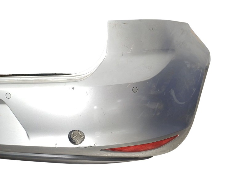Recambio de paragolpes trasero para volkswagen golf vii lim. 1.6 tdi dpf referencia OEM IAM   