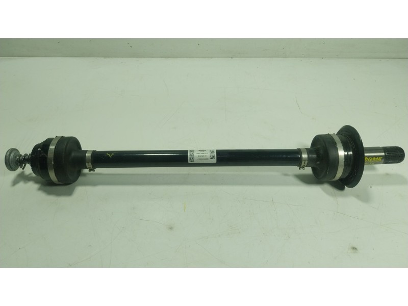 Recambio de transmision trasera izquierda para bmw 5 (g30, f90) 530 d xdrive referencia OEM IAM 33208664629 866462905 