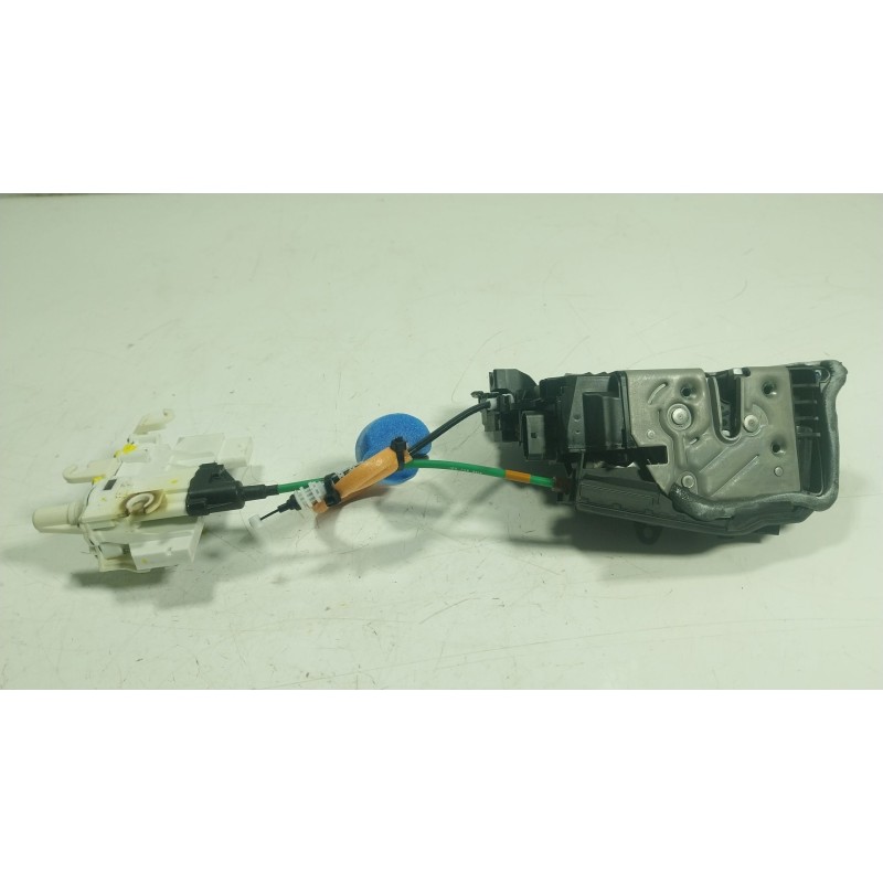 Recambio de cerradura puerta trasera derecha para bmw 5 (g30, f90) 530 d xdrive referencia OEM IAM 51227477704 5122747770403 