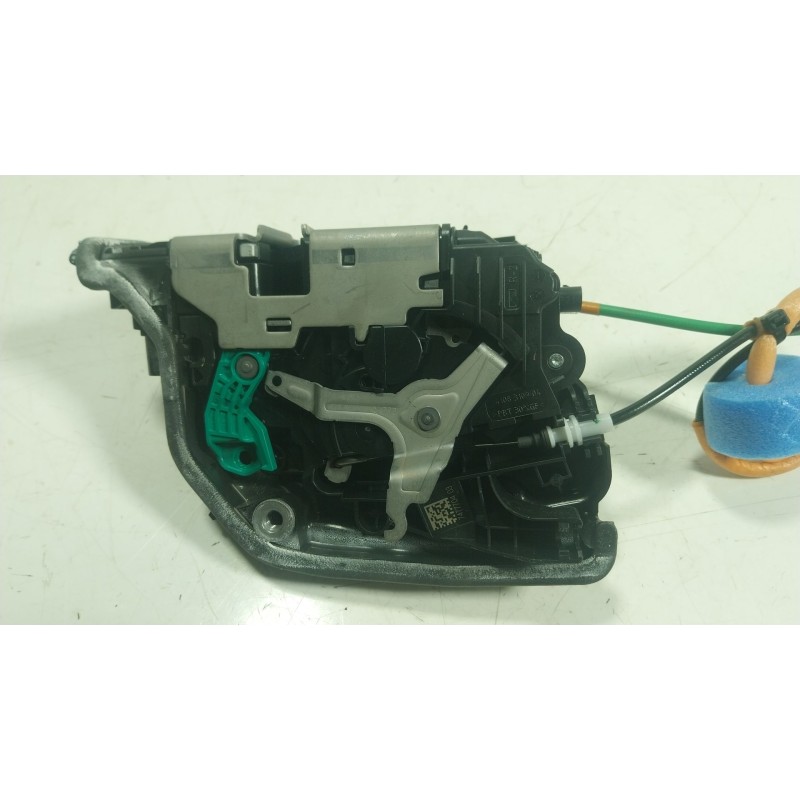 Recambio de cerradura puerta trasera derecha para bmw 5 (g30, f90) 530 d xdrive referencia OEM IAM 51227477704 5122747770403 