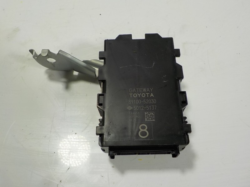 Recambio de modulo electronico para toyota yaris hybrid active referencia OEM IAM 8910052030 8910052030 50125137