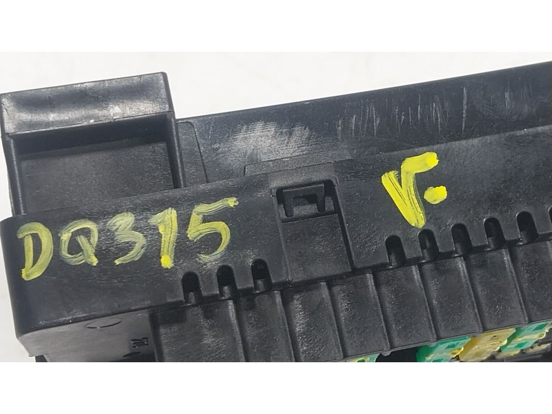 Recambio de caja reles / fusibles para bmw 5 (g30, f90) 530 d xdrive referencia OEM IAM 61148713128 6114871312703 