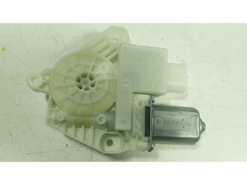 Recambio de motor elevalunas delantero izquierdo para bmw 5 (g30, f90) 530 d xdrive referencia OEM IAM 51337455082 74455032 