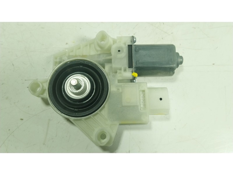 Recambio de motor elevalunas delantero izquierdo para bmw 5 (g30, f90) 530 d xdrive referencia OEM IAM 51337455082 74455032 