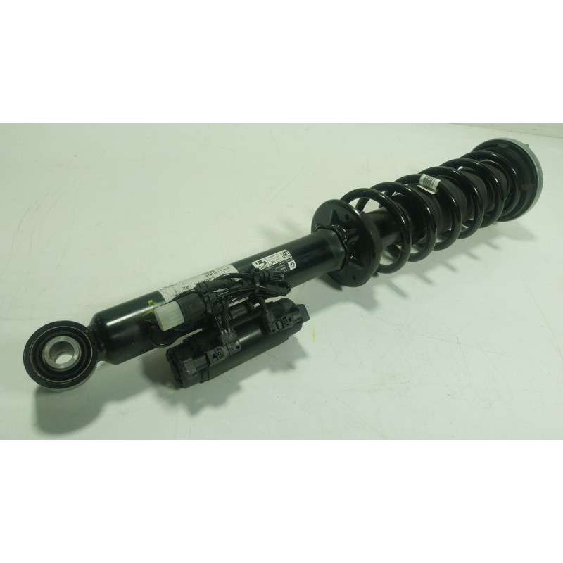Recambio de amortiguador trasero derecho para bmw 5 (g30, f90) 530 d xdrive referencia OEM IAM 37106886888 3710108450 