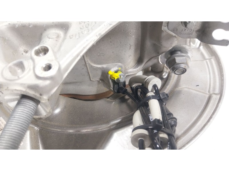 Recambio de mangueta trasera derecha para bmw 5 (g30, f90) 530 d xdrive referencia OEM IAM 33306866336  