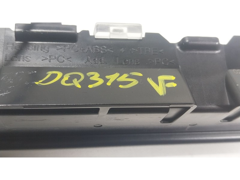 Recambio de piloto trasero central para bmw 5 (g30, f90) 530 d xdrive referencia OEM IAM 63257360526 736052610 