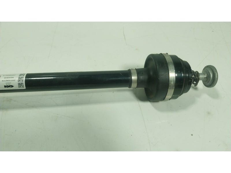 Recambio de transmision trasera derecha para bmw 5 (g30, f90) 530 d xdrive referencia OEM IAM 33208664628 866462805 