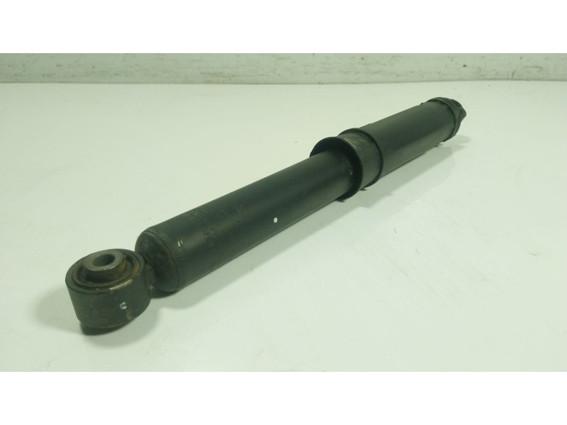 Recambio de amortiguador trasero derecho para nissan nv200 furgoneta e-nv (me0n) referencia OEM IAM E62104FA0A 562104FA0A 