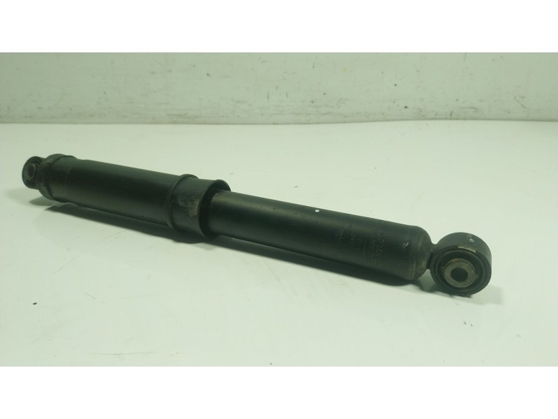 Recambio de amortiguador trasero derecho para nissan nv200 furgoneta e-nv (me0n) referencia OEM IAM E62104FA0A 562104FA0A 