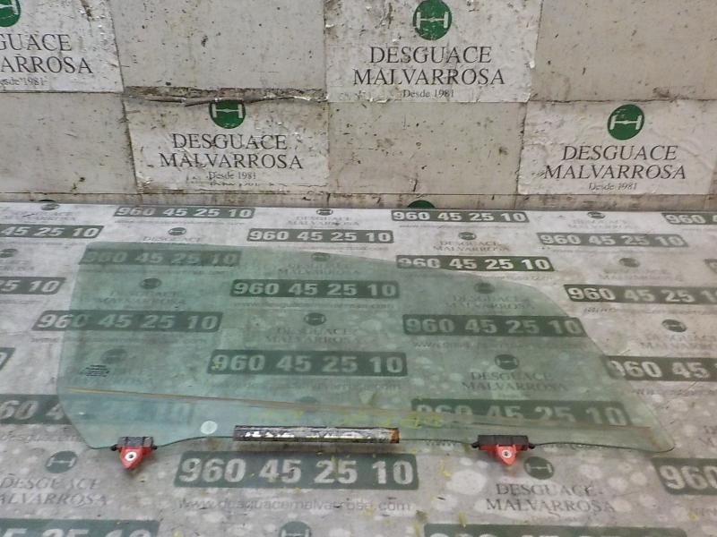 Recambio de cristal puerta delantero derecho para toyota yaris 1.0 cat referencia OEM IAM 681100D191  