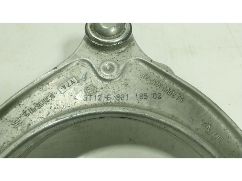 Recambio de brazo suspension superior delantero izquierdo para bmw 5 (g30, f90) 530 d xdrive referencia OEM IAM 31106861185 3112