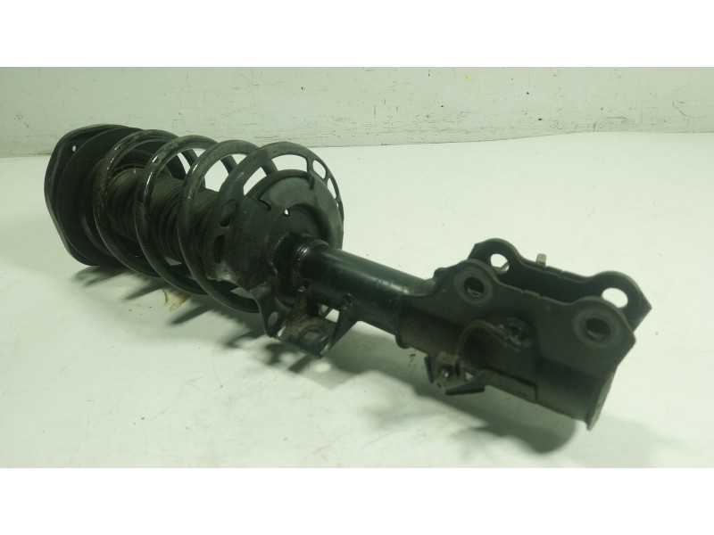 Recambio de amortiguador delantero derecho para ford focus iv (hn) 1.0 ecoboost referencia OEM IAM 2410929  
