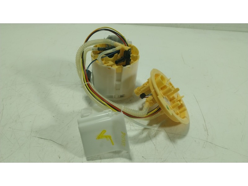 Recambio de aforador para bmw 5 (g30, f90) 530 d xdrive referencia OEM IAM 16119468610 946861004 