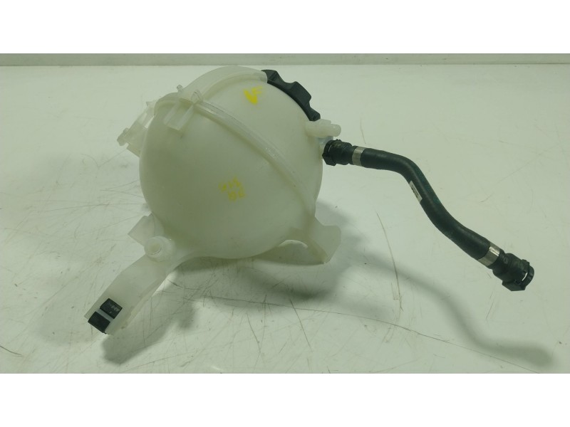 Recambio de deposito expansion para bmw 5 (g30, f90) 530 d xdrive referencia OEM IAM 17138610654 17138610654 