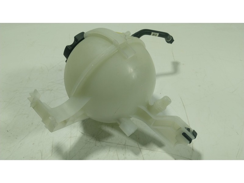 Recambio de deposito expansion para bmw 5 (g30, f90) 530 d xdrive referencia OEM IAM 17138610654 17138610654 