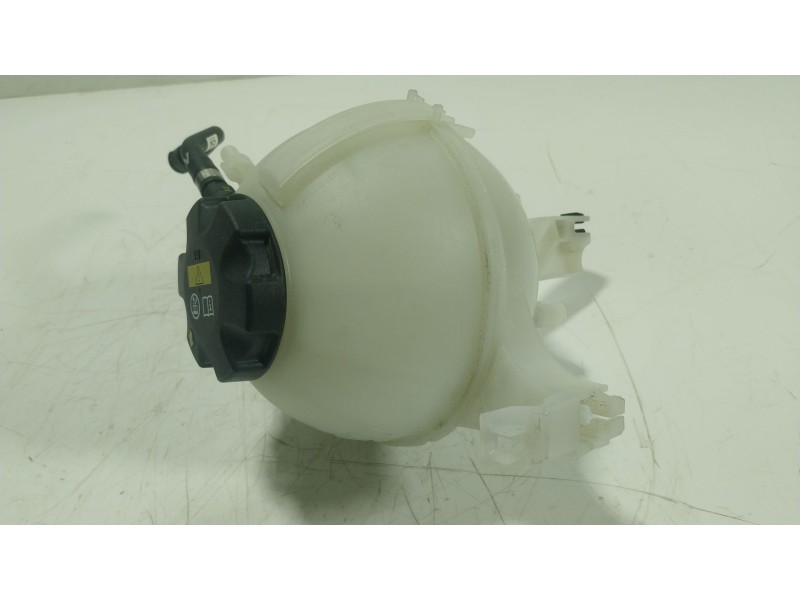 Recambio de deposito expansion para bmw 5 (g30, f90) 530 d xdrive referencia OEM IAM 17138610654 17138610654 