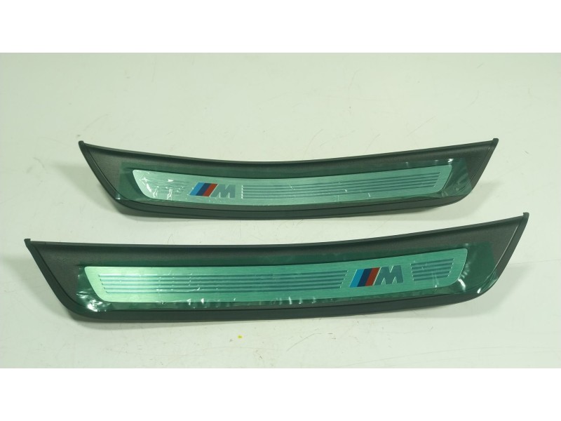 Recambio de moldura para bmw 5 (g30, f90) 530 d xdrive referencia OEM IAM 51479447021 5147944702201 51479447022
