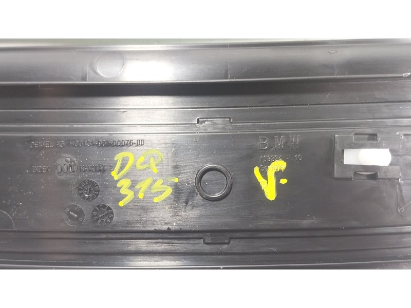 Recambio de moldura para bmw 5 (g30, f90) 530 d xdrive referencia OEM IAM 51479447021 5147944702201 51479447022