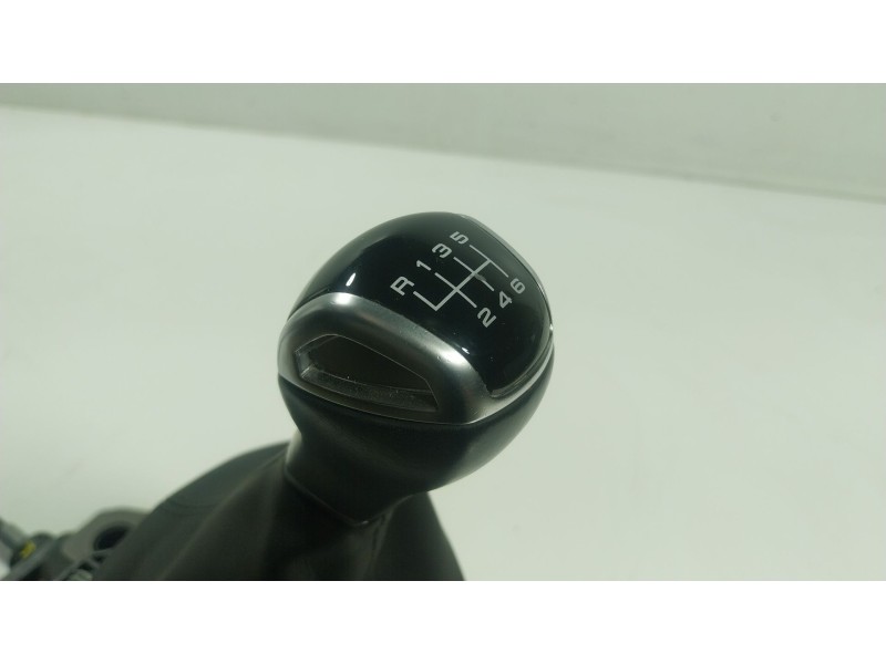 Recambio de palanca cambio para audi a3 sportback (8ya, 8yf) 35 tfsi referencia OEM IAM 5WA711049AG 5WA711049AG 